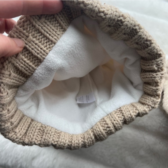 TWO! NWT Warm Winter beige hats - Picture 4 of 10
